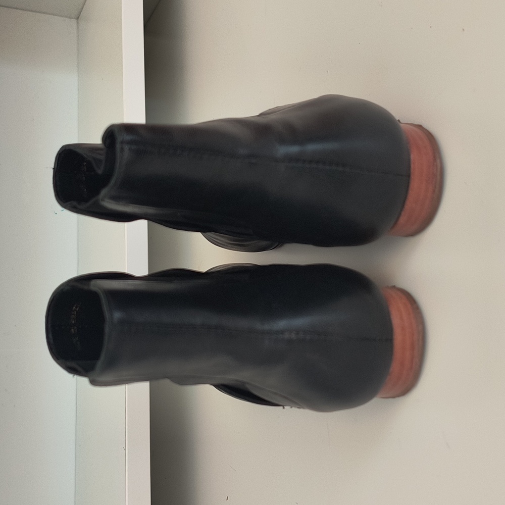 Loeffler Randall Black Leather Pull On Boot Size 6B - Picture 4 of 8
